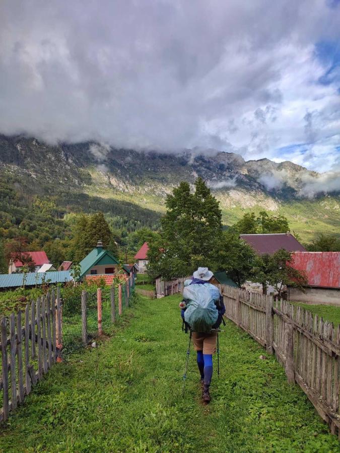 Maglic Villa Pluzine Bagian luar foto